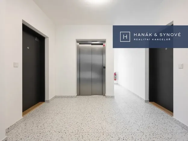 Pronájem bytu 2+kk, Pohořelice, U Kasáren, 54 m2