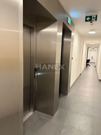 Prodej bytu 2+kk, Praha - Karlín, Křižíkova, 66 m2