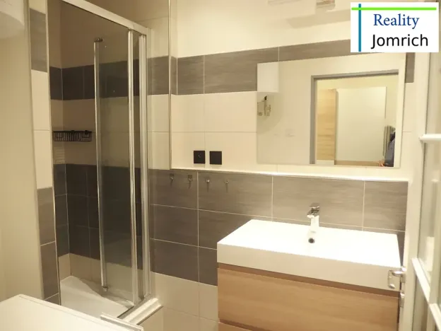 Pronájem bytu 2+1, Liberec, Palackého, 55 m2