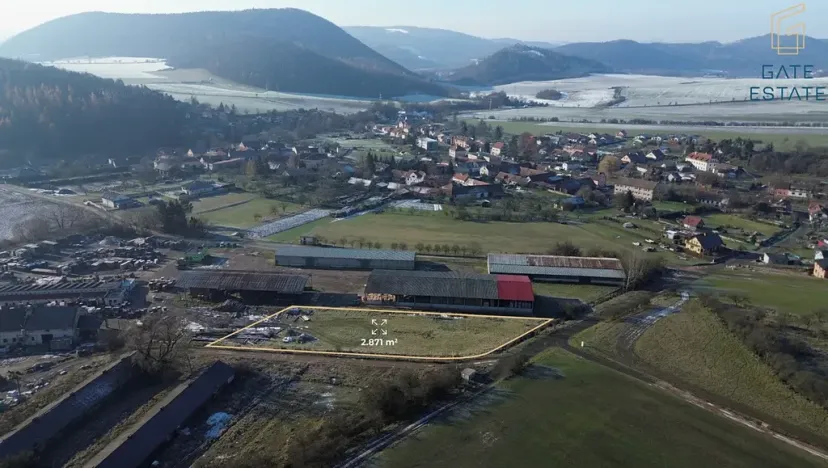 Pronájem komerčního pozemku, Lomnička, 2871 m2