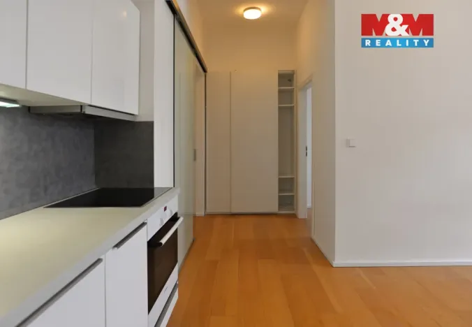 Pronájem bytu 3+kk, Hradec Králové, náměstí Jana Pavla II., 50 m2