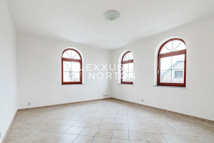 Pronájem vily, Praha - Nebušice, Nebušická, 270 m2