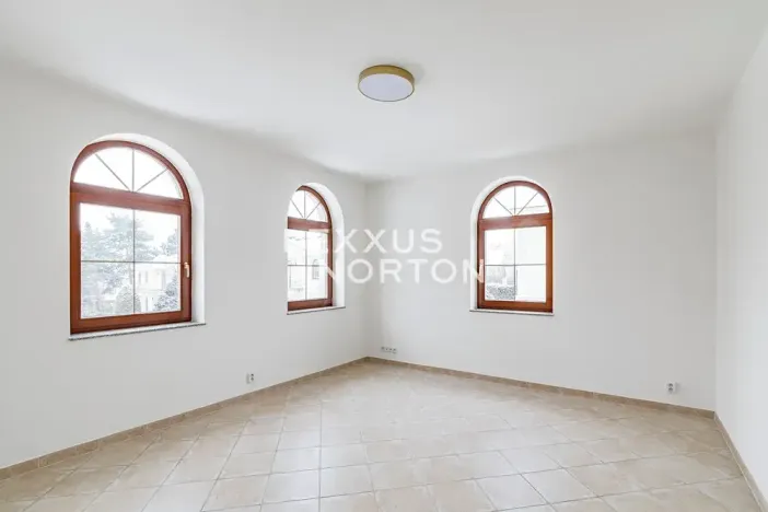 Pronájem vily, Praha - Nebušice, Nebušická, 270 m2