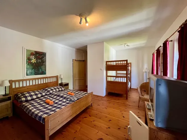 Prodej ubytování, Zlatá Koruna, 500 m2