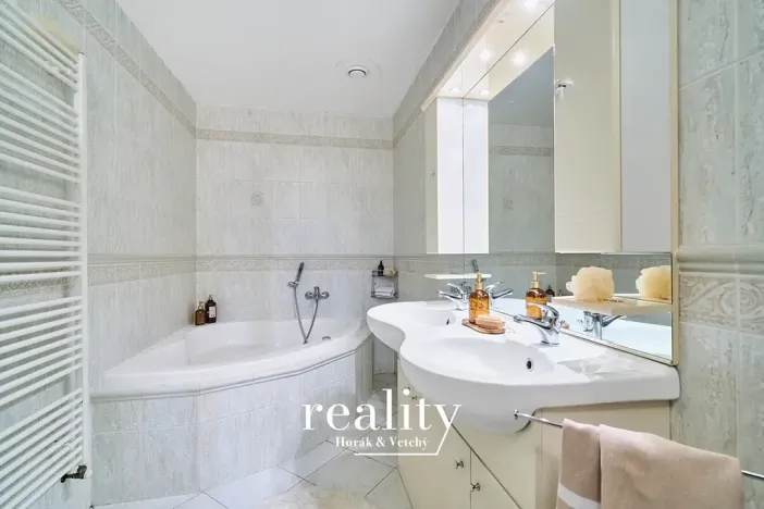 Prodej apartmánu, Znojmo, Bratrstva, 210 m2