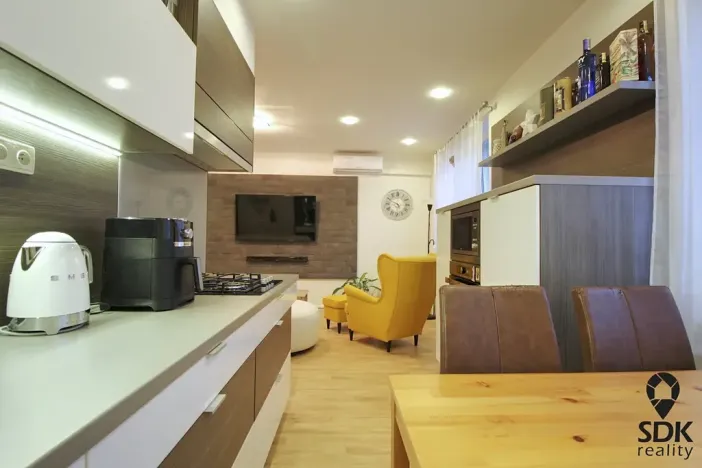 Prodej bytu 2+kk, Břeclav, Dělnická, 51 m2