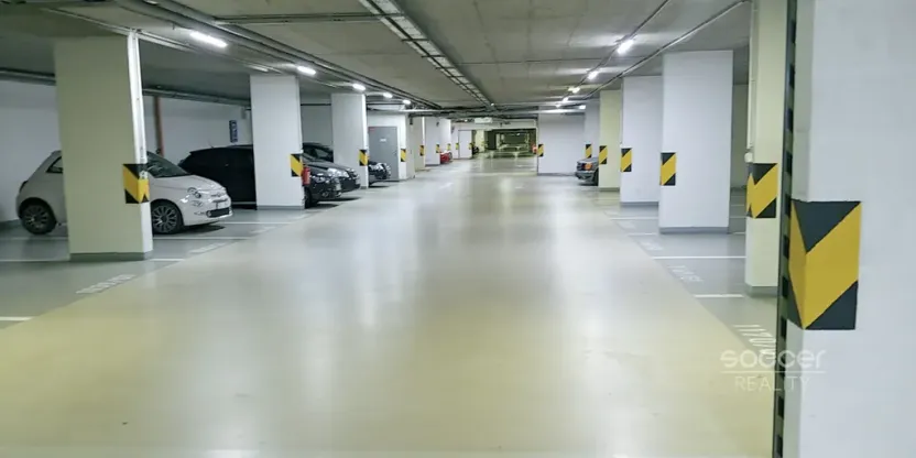 Pronájem garážového stání, Praha - Vysočany, Poděbradská, 12 m2