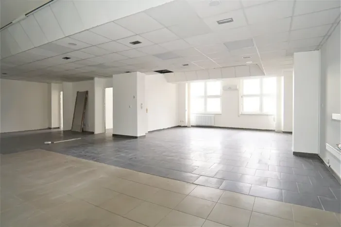Pronájem obchodního prostoru, Kladno, Váňova, 123 m2