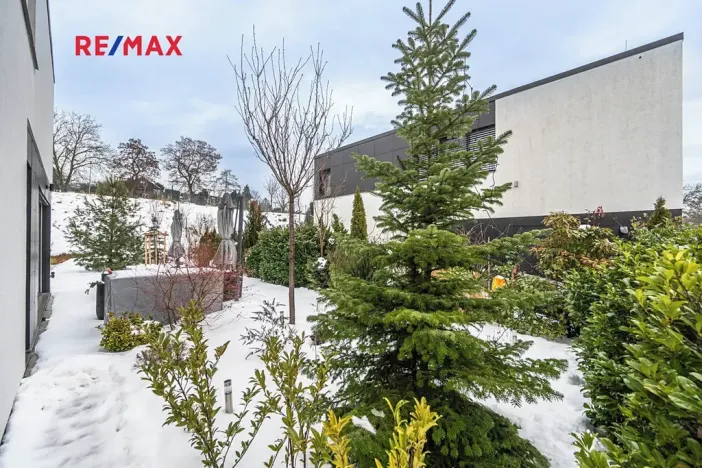 Pronájem vily, Praha - Lysolaje, 150 m2