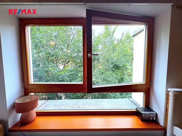 Pronájem bytu 2+kk, Praha - Smíchov, Hořejší nábřeží, 44 m2