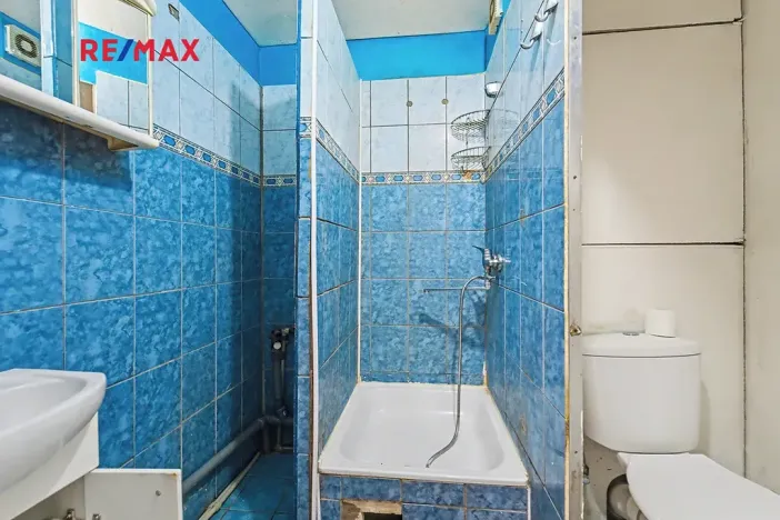 Prodej bytu 2+kk, Praha - Prosek, Zárybská, 42 m2