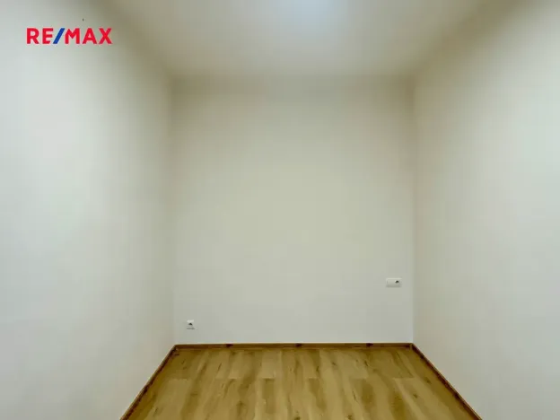 Pronájem bytu 2+1, Praha - Vokovice, Na dlouhém lánu, 42 m2