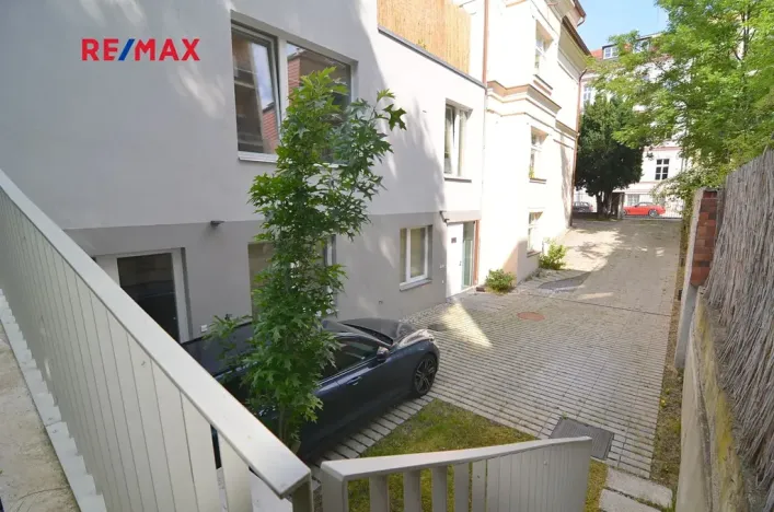 Pronájem bytu 5+kk, Praha - Bubeneč, Wolkerova, 115 m2