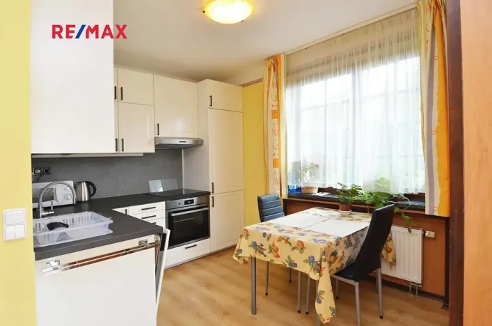 Pronájem bytu 2+kk, Praha - Hlubočepy, Pod třešněmi, 50 m2
