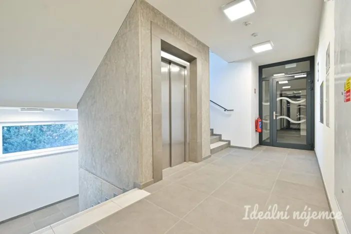 Pronájem bytu 1+kk, Brno, Rybářská, 29 m2