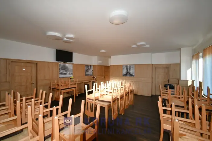 Pronájem obchodního prostoru, České Budějovice - České Budějovice 2, J. Opletala, 58 m2