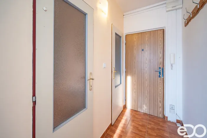 Prodej bytu 1+1, Hradec Králové, Sezemická, 32 m2