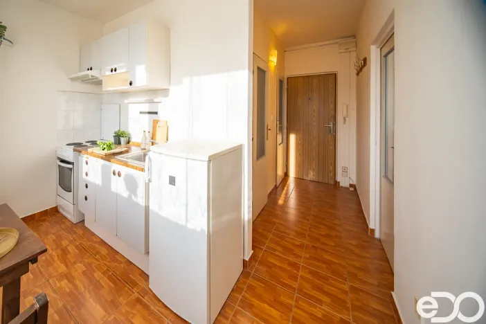 Prodej bytu 1+1, Hradec Králové, Sezemická, 32 m2