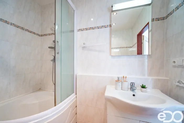 Prodej bytu 1+1, Hradec Králové, Sezemická, 32 m2