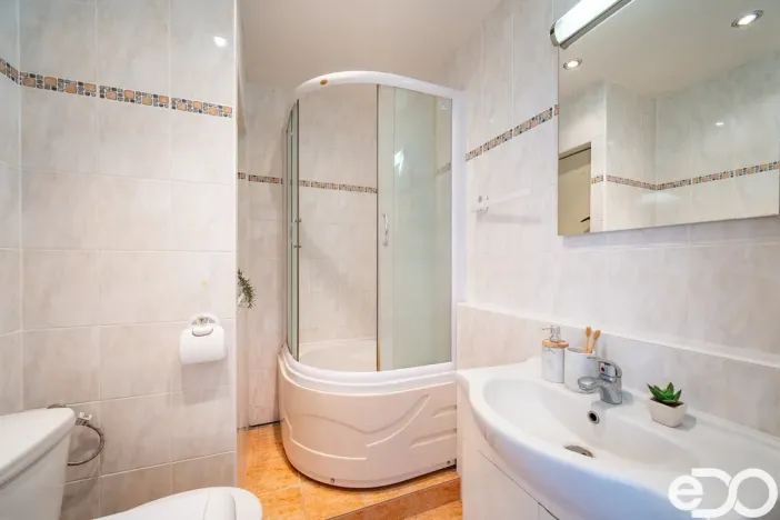 Prodej bytu 1+1, Hradec Králové, Sezemická, 32 m2