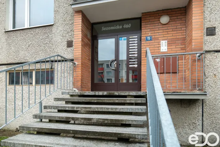 Prodej bytu 1+1, Hradec Králové, Sezemická, 32 m2