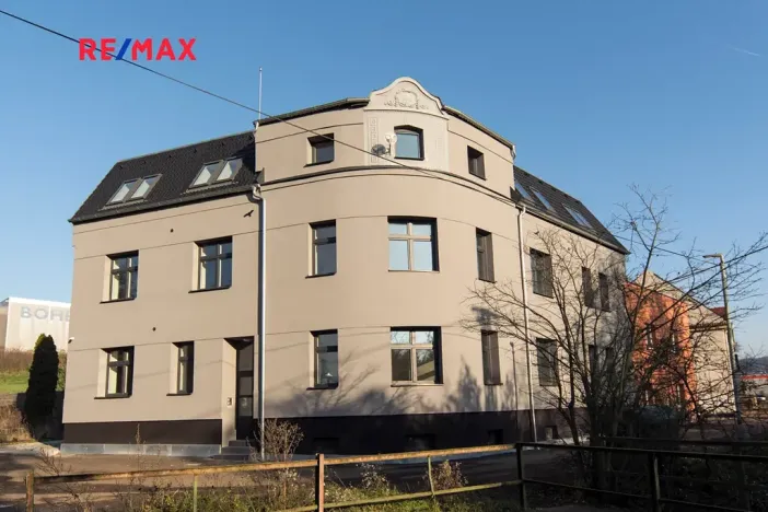 Prodej činžovního domu, Ústí nad Labem, náměstí Prokopa Velikého, 576 m2