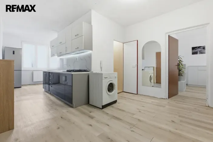 Prodej bytu 3+1, Sokolov, Švabinského, 75 m2