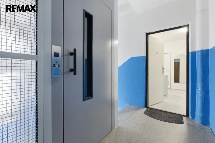 Prodej bytu 3+1, Sokolov, Švabinského, 75 m2