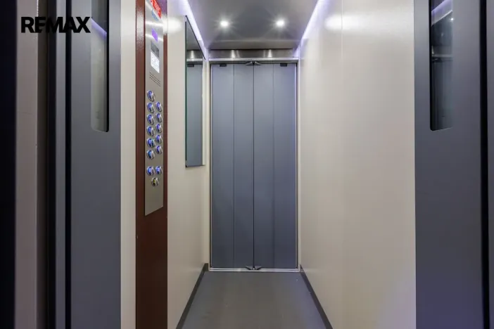 Prodej bytu 3+1, Sokolov, Švabinského, 75 m2