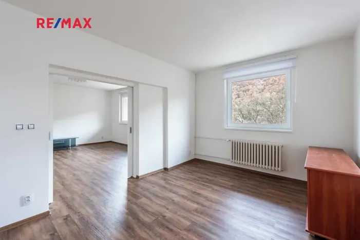 Prodej komerční nemovitosti, Měchenice, Hlavní, 330 m2