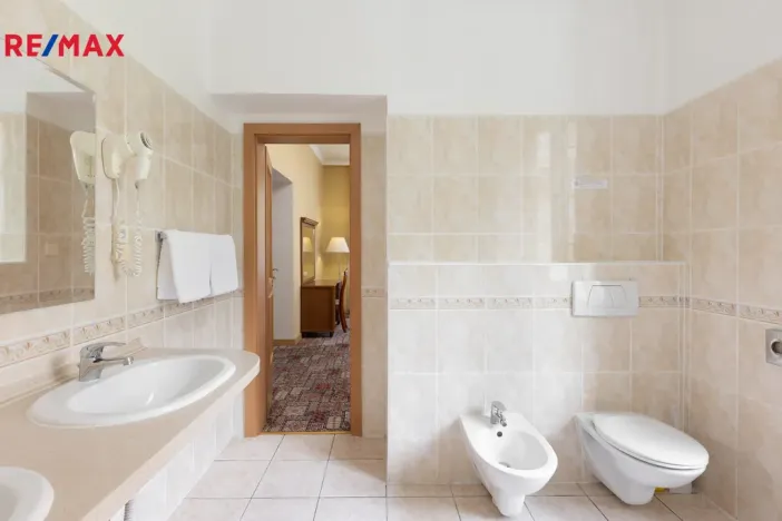 Prodej ubytování, Karlovy Vary, Na Vyhlídce, 1580 m2