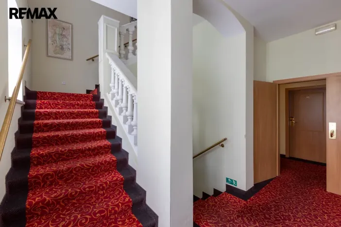 Prodej ubytování, Karlovy Vary, Na Vyhlídce, 1580 m2