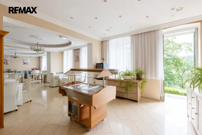 Prodej ubytování, Karlovy Vary, Na Vyhlídce, 1580 m2