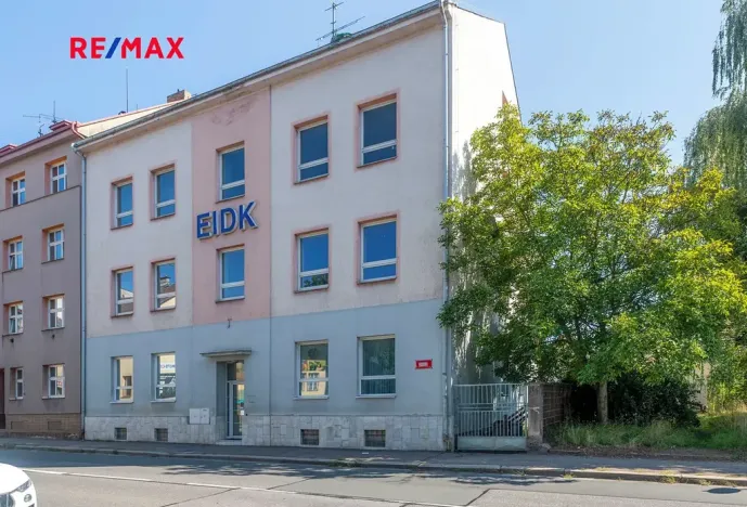 Prodej rodinného domu, Jaroměř, Husova, 700 m2