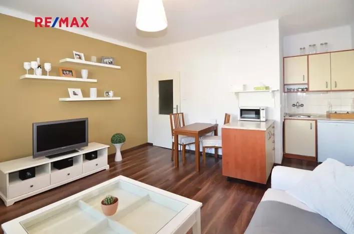 Prodej bytu 2+kk, Praha - Košíře, Plzeňská, 41 m2