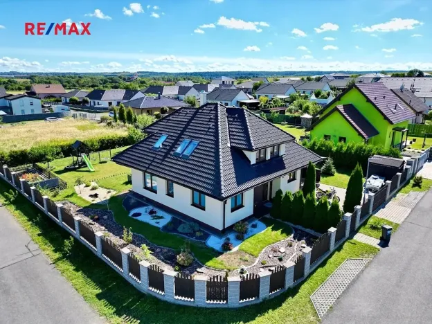 Prodej rodinného domu, Křenice, K Aleji, 166 m2