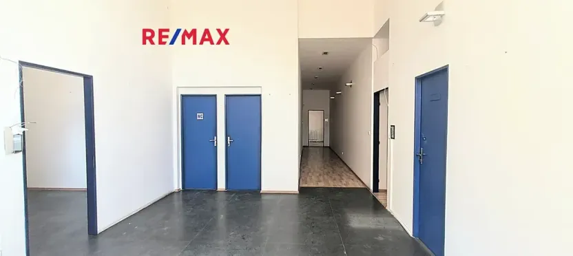 Pronájem kanceláře, Praha - Kobylisy, Horňátecká, 72 m2