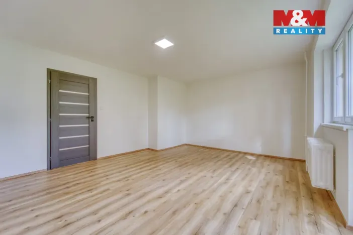 Pronájem bytu 2+1, Klatovy - Klatovy V, Rozvoj, 60 m2