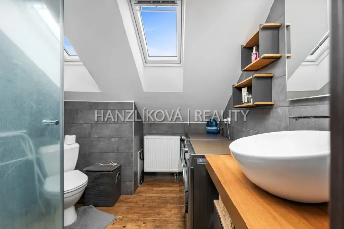 Pronájem bytu 2+1, České Budějovice, Rudolfovská tř., 67 m2