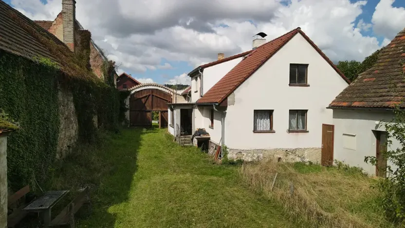 Prodej zemědělské usedlosti, Drhovle, 963 m2