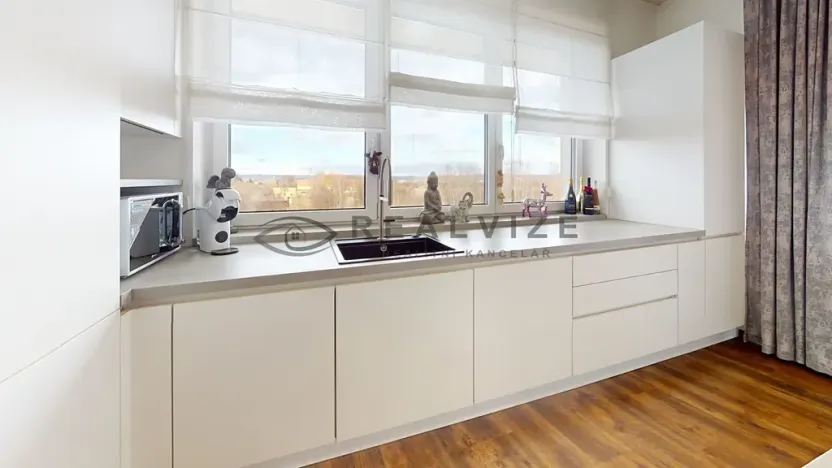 Prodej bytu 3+kk, České Budějovice, Mikuláše z Husi, 97 m2