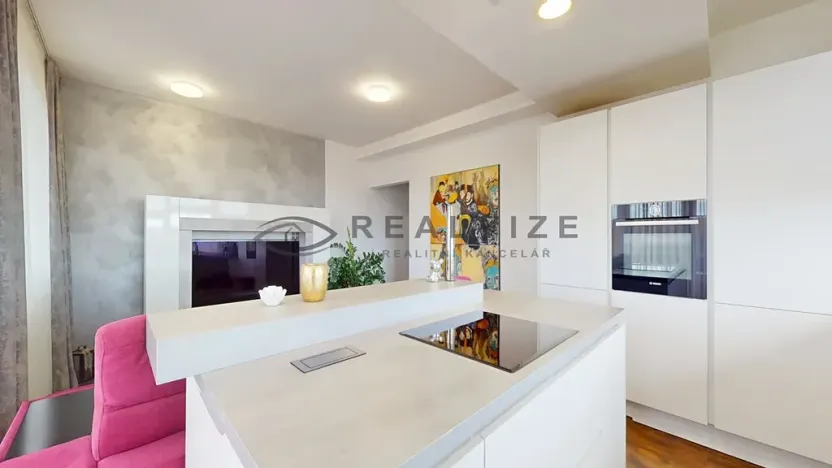 Prodej bytu 3+kk, České Budějovice, Mikuláše z Husi, 97 m2