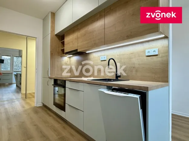 Pronájem bytu 2+1, Zlín, Zarámí, 65 m2