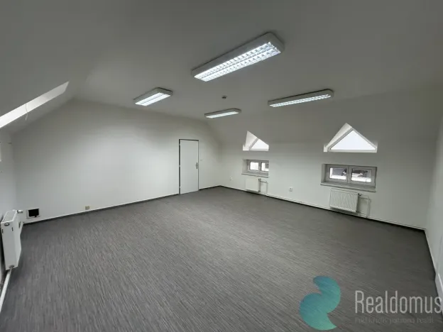 Pronájem kanceláře, České Budějovice - České Budějovice 2, Husova tř., 139 m2