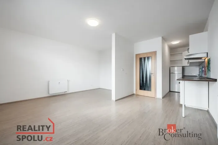 Pronájem bytu 1+kk, Brno - Židenice, Táborská, 37 m2