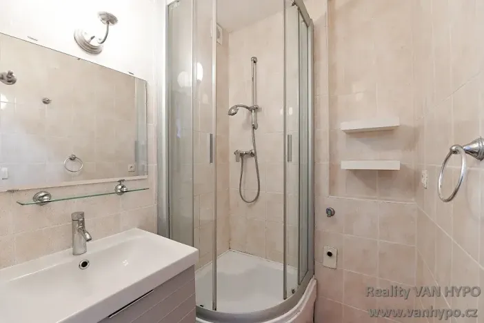 Pronájem bytu 2+kk, Praha - Letňany, Třinecká, 39 m2