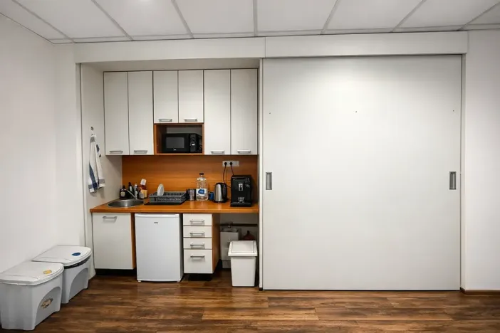 Pronájem kanceláře, Praha - Libeň, Lihovarská, 76 m2