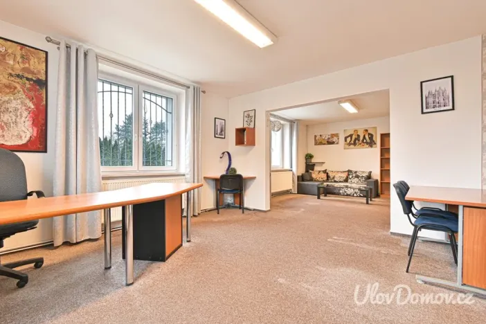 Pronájem bytu 6+kk a větší, Ostrava - Kunčičky, Lorišova, 320 m2