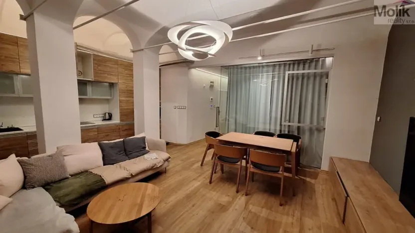 Prodej činžovního domu, Teplice, Laubeho náměstí, 425 m2