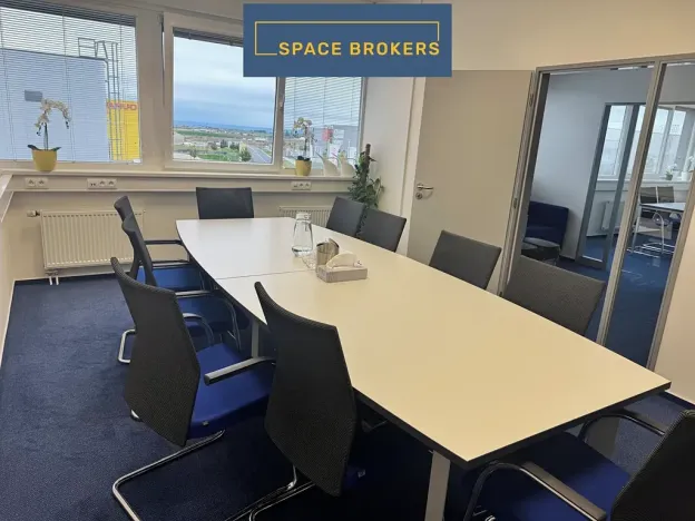 Pronájem kanceláře, Praha - Horní Počernice, K Bílému vrchu, 2000 m2